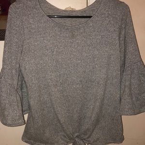 This is a gray long sleeve light weight top!